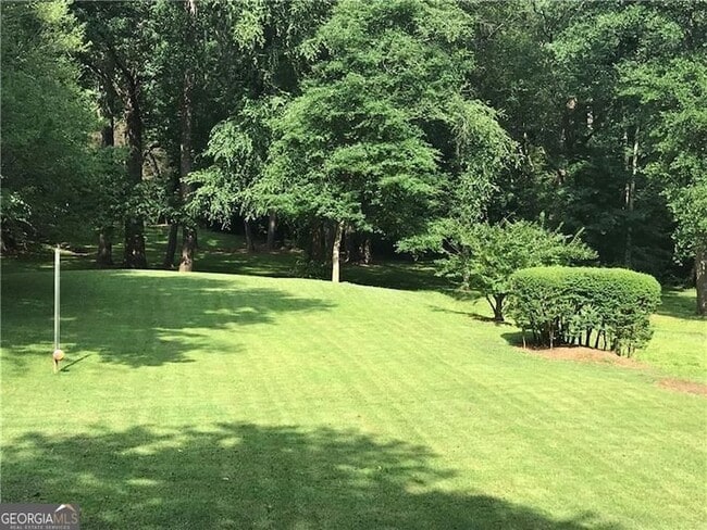 Building Photo - 2185 Palmyra Dr