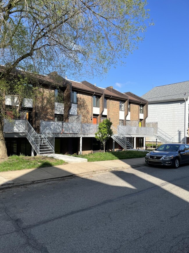Building Photo - 710 Copeland St