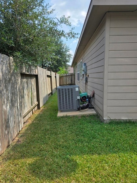 Building Photo - 3219 Creole Bay Ln