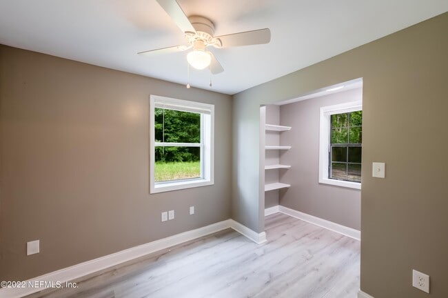 Building Photo - 7832 Newton Rd