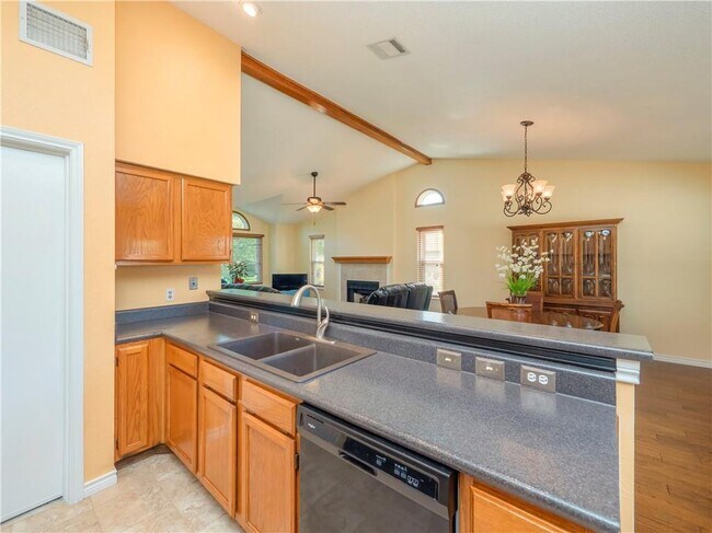 Building Photo - 4507 Velasco Pl