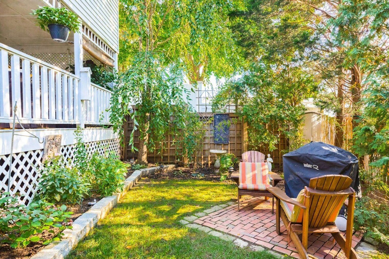 Building Photo - 27 Blaney St