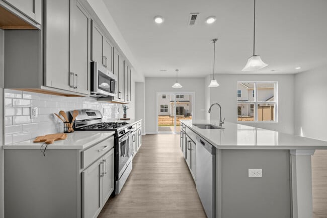 Building Photo - 1802 Salt Springs Dr