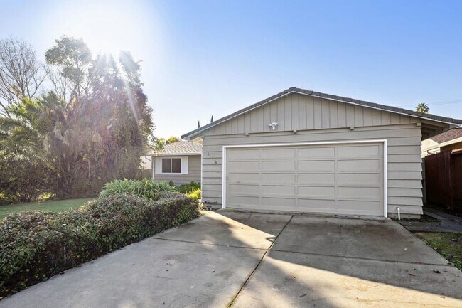 Building Photo - 6386 Blackwood Dr