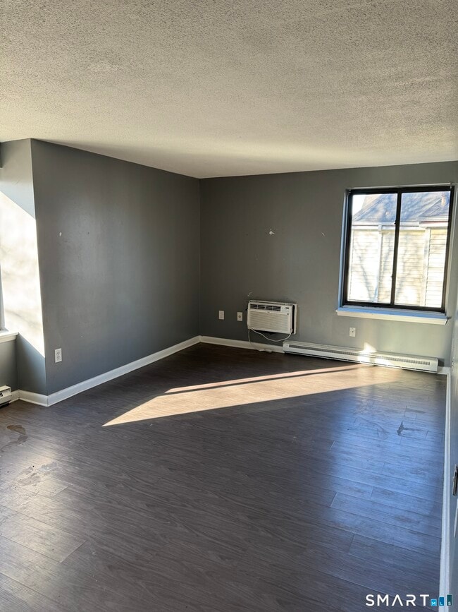 Building Photo - 356 Franklin Ave