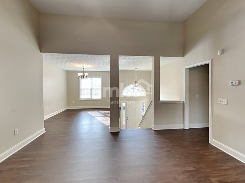 Building Photo - 3892 Refinement Way