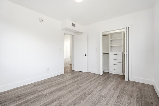 Building Photo - 732 82nd St