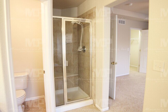 Building Photo - 3826 Eclipse Ln