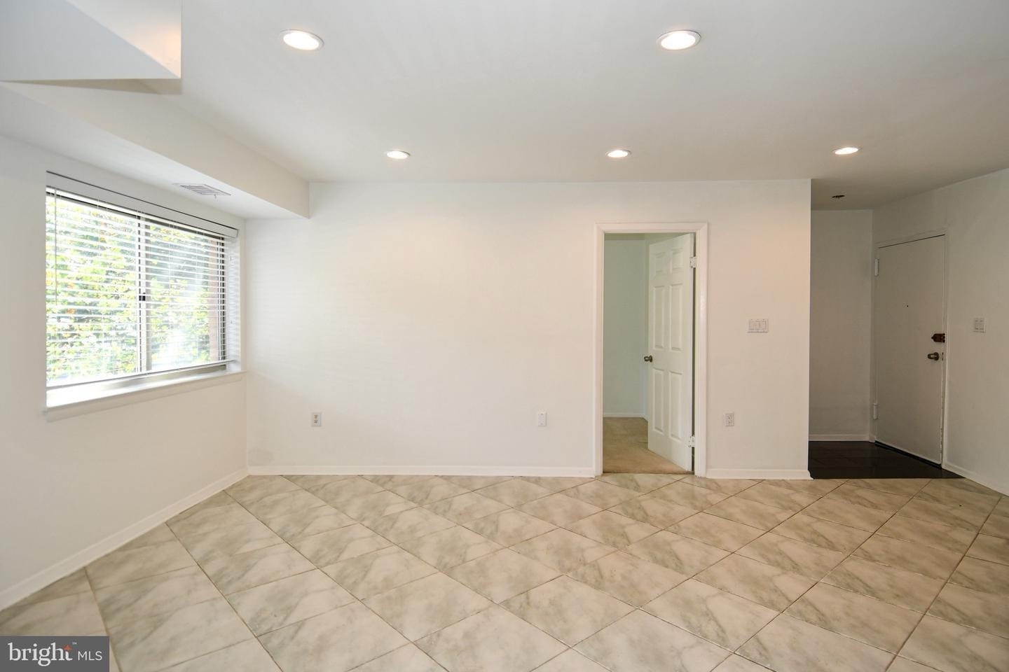 Building Photo - 12415 Braxfield Ct