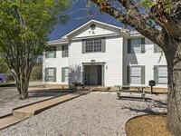 Building Photo - 3432 Willowrun Dr