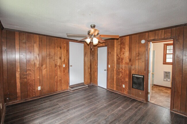 Building Photo - 6228 Rocky Ford Rd