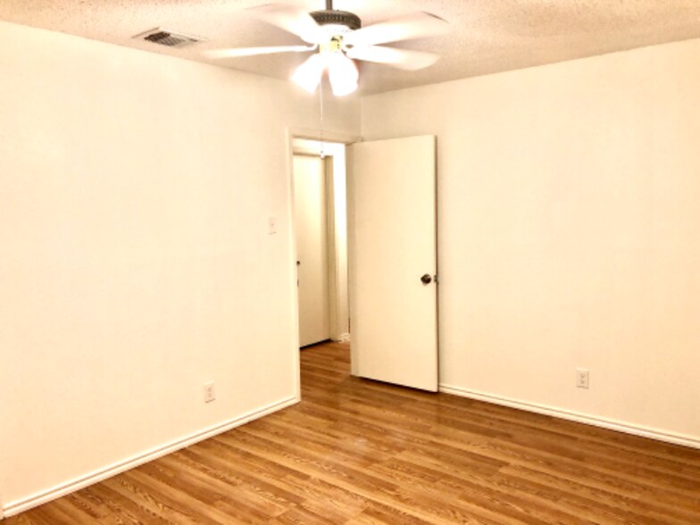 Building Photo - 6822 Cypress Mist Dr