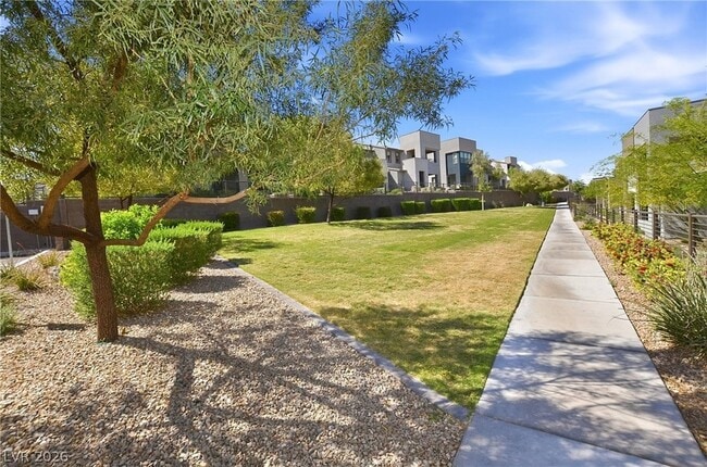 Building Photo - 11561 Cedar Shore Ave