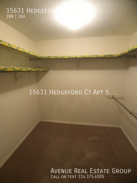 Building Photo - 15631 Hedgeford Ct