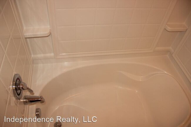 Building Photo - 3 br, 2.5 bath House - 316 Mertle Drive NE