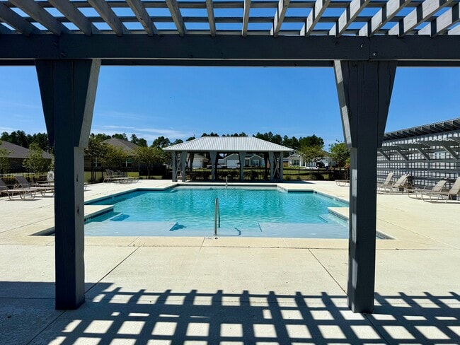 Building Photo - 1085 Hayward Lp