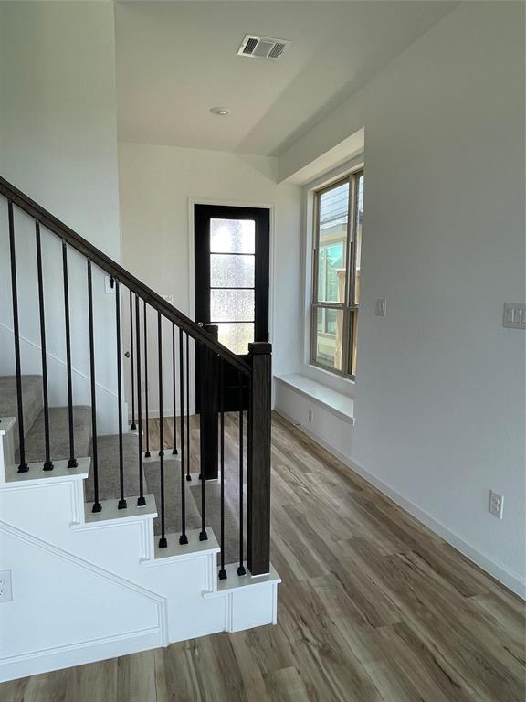 Building Photo - 5531 Holly Hvn Ct