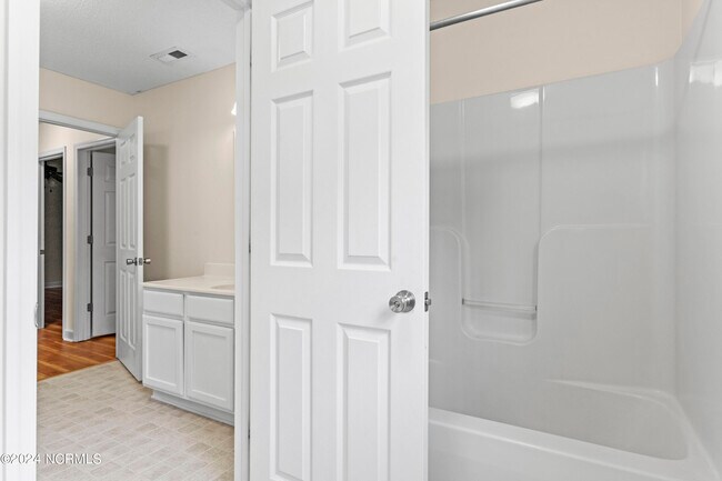 Building Photo - 210 Egret Point Dr