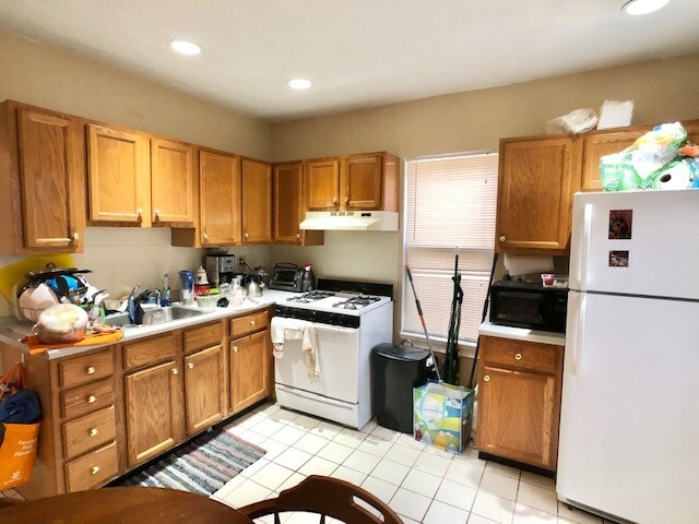 Building Photo - 135 Marcella St