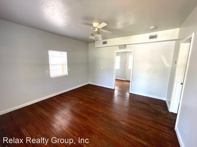 Building Photo - 1 br, 1 bath House - 1732 32nd Ave E