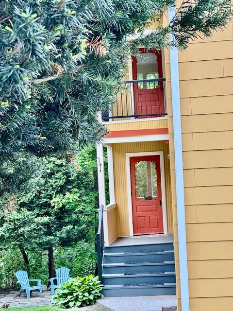 Building Photo - 22 Wakefield St