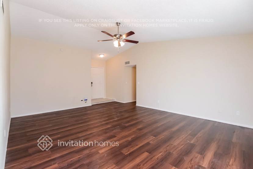 Building Photo - 3819 E Harmony Ave