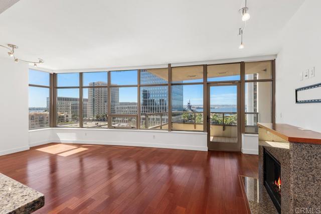 Building Photo - 700 W E St