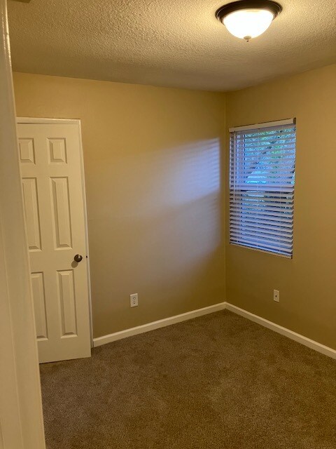 Building Photo - 1492 El Sereno Pl