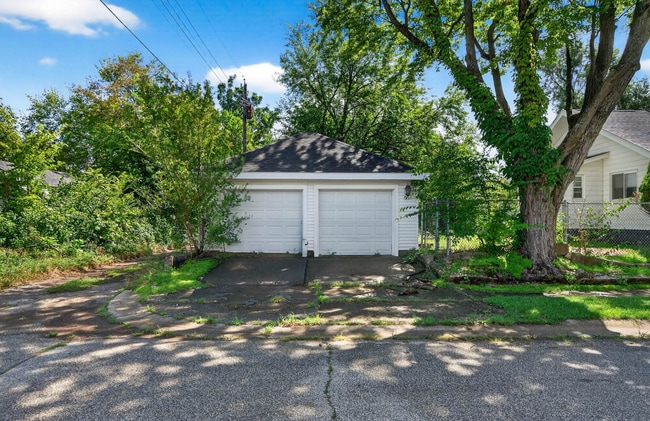 Building Photo - 1303 Sorin St