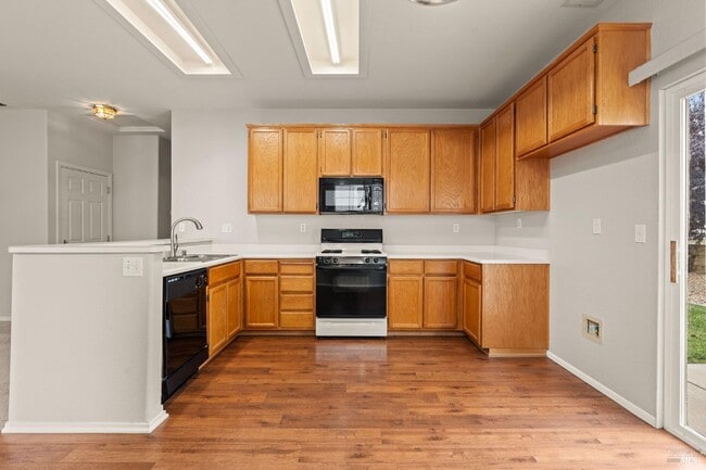 Building Photo - 715 Cherry Hills Ln