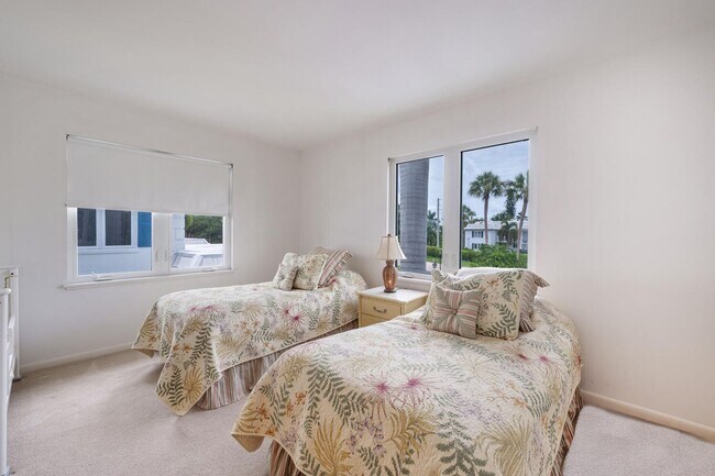 Building Photo - 241 Palm River Blvd