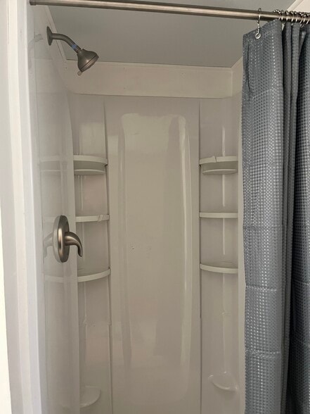 downstairs bathroom - 1818 W Loveland Ave