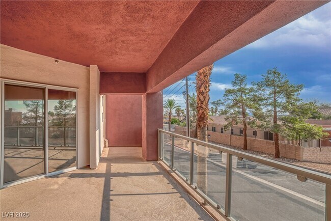 Building Photo - 87 E Agate Ave
