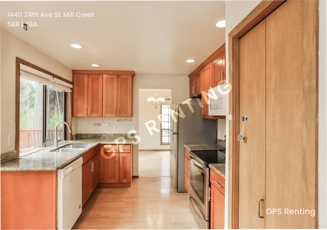 Building Photo - 14411 24th Ave SE