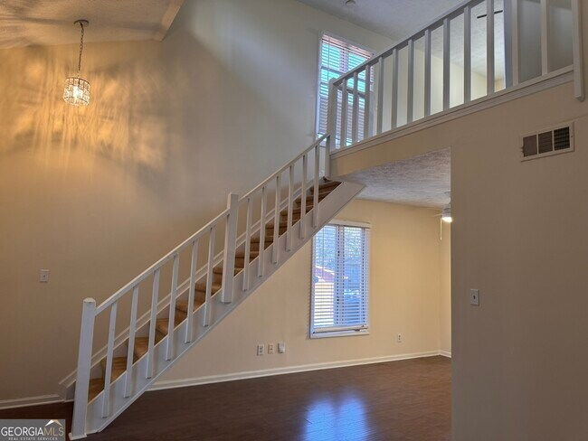 Building Photo - 1717 Wynndowne Trail