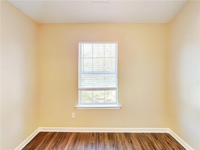 Building Photo - 217 Autumn Ridge Dr