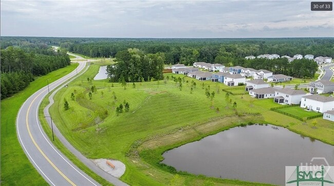 Building Photo - 186 Crosstown Ave