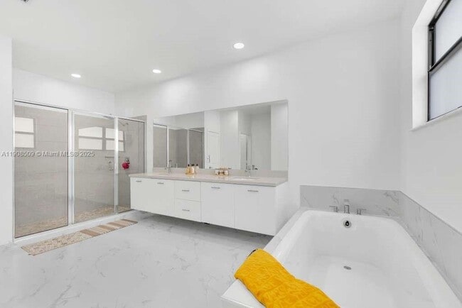 Building Photo - 17353 SW 46th St