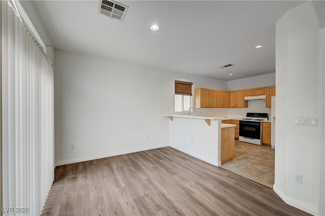 Building Photo - 9299 Adamshurst Ave