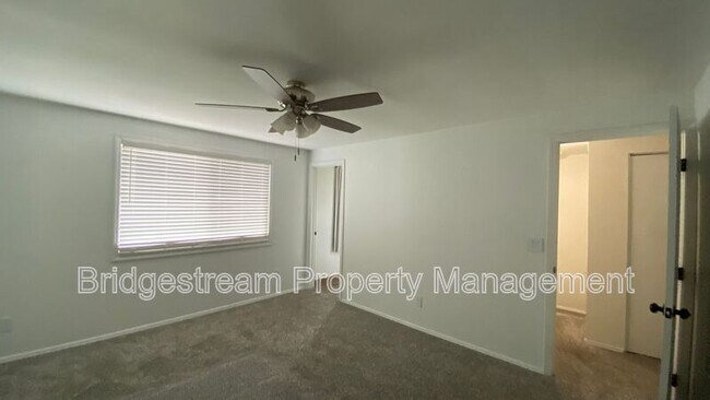 Building Photo - 7701 Timbercrest Dr