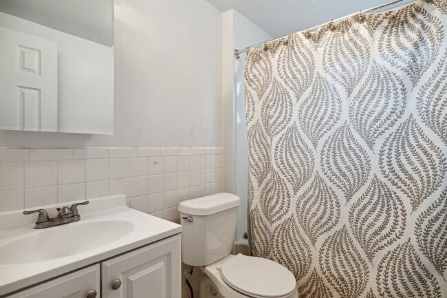 Bathroom - Atlantic Flatz