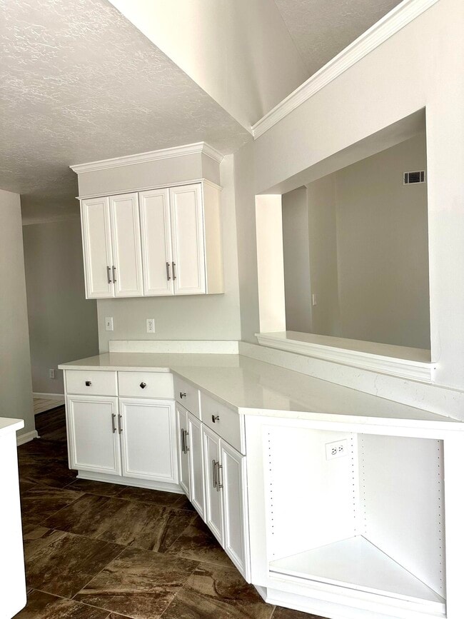 Building Photo - 945 Hunting Horn Wy