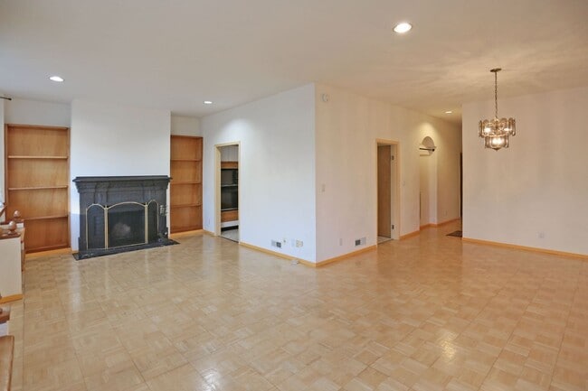 Building Photo - 1269 3rd Ave