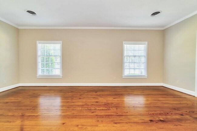 Building Photo - ** 3 bed 2 bath located in McGehee Estate ** Call our self-showing number to schedule a tour 334-...