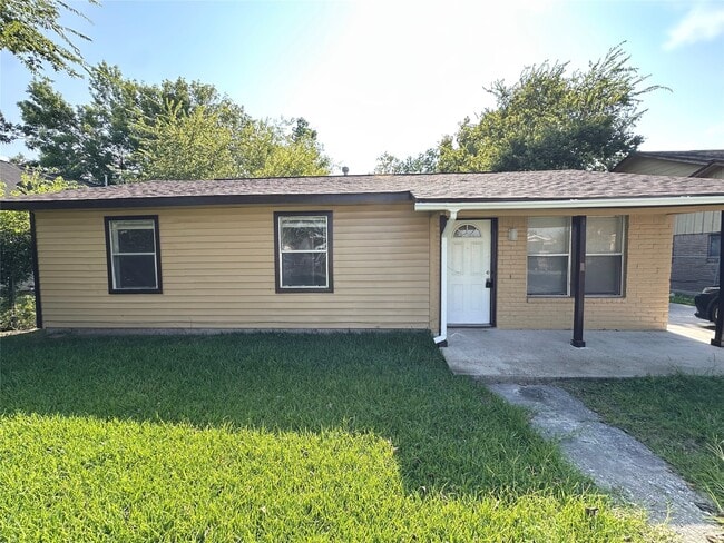 Primary Photo - 2514 Avenue B
