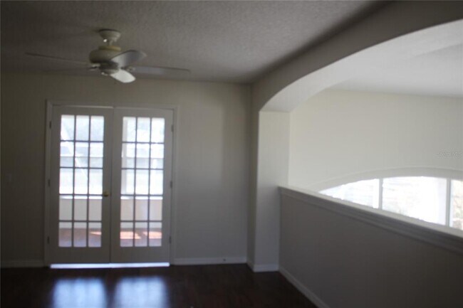 Building Photo - 1615 The Oaks Blvd