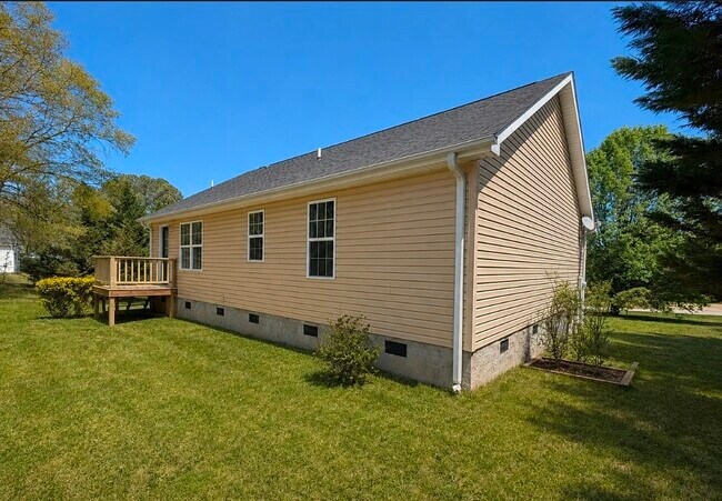 Building Photo - 1164 Bert Moorhead Rd