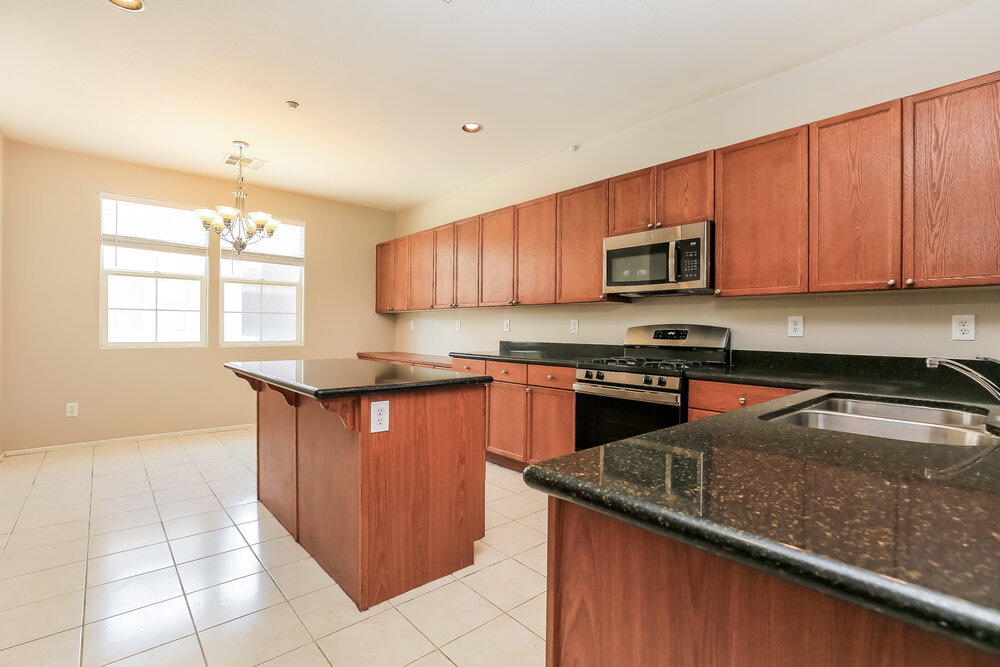 Building Photo - 7560 Bright Eyed Ct