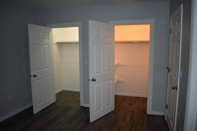 Building Photo - Woodlands