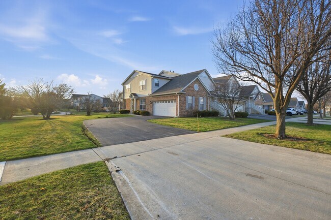 Building Photo - 1586 Millbrook Dr